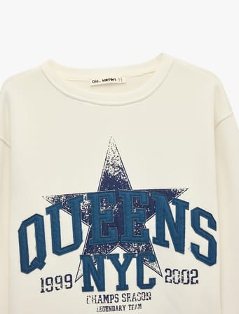 Şardonlu Bisiklet Yaka Uzun Kollu Rahat Kalıp Baskılı Sweatshirt