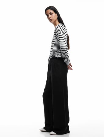 Beli Bağcıklı Cep Detaylı Geniş Paça Pantolon