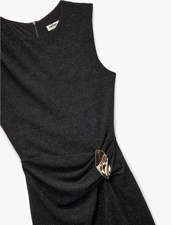 Metal Aksesuarlı Slim Fit Kolsuz Bisiklet Yaka Uzun Elbise