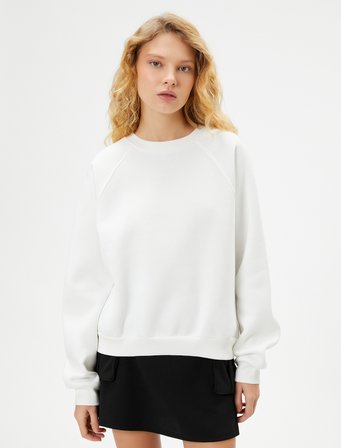 Üç İplik Şardonlu Rahat Kalıp Uzun Kollu Bisiklet Yaka Sweatshirt