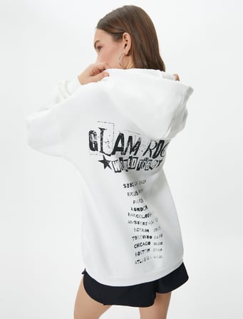 Rahat Kalıp Arkası Baskılı Şardonlu Kapüşonlu Sweatshirt