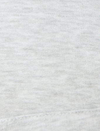 Üç İplik Şardonlu Uzun Kollu Kapüşonlu Cep Detaylı Arkası Nakışlı Sweatshirt