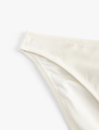 Mat Kumaş Standart Bel Bikini Altı