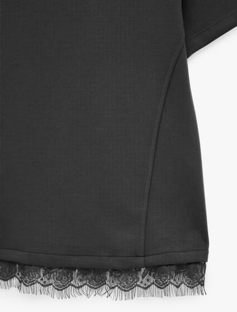 Modal Kumaş Slim Fit Kısa Kollu Bisiklet Yaka Dantel Detaylı Tişört