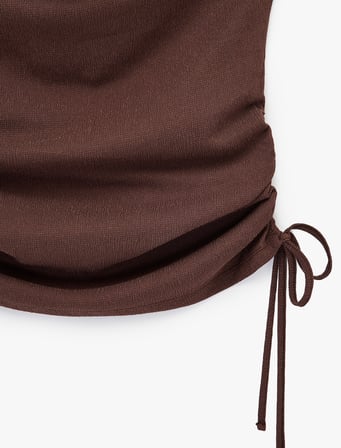 Slim Fit Kolsuz Bürümcük Bağlama Detaylı Degaje Yaka Büzgülü Bluz