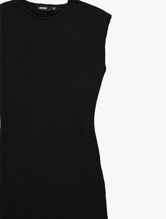 Slim Fit Dantel Detaylı Bisiklet Yaka Kolsuz Mini Elbise
