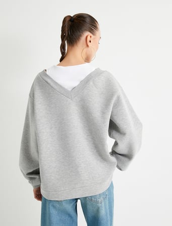 Rahat Kalıp Atlet Detaylı Uzun Kollu Bisiklet Yaka Şardonlu Sweatshirt