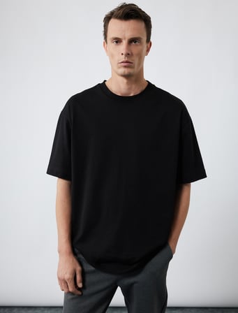 Kısa Kollu Bisiklet Yaka Pamuklu Basic Oversize Tişört