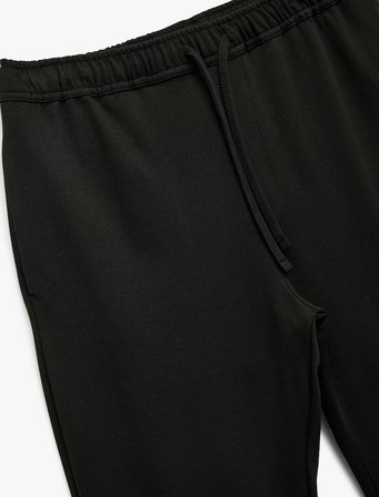 Straight Fit Pike Kumaş Cep Detaylı Rahat Kesim Beli Bağcıklı Pantolon