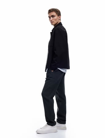 Pileli Dokulu Cepli Slim Fit Pantolon