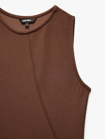Viskon Karışımlı Slim Fit Yırtmaçlı Kolsuz Bisiklet Yaka Bodycon Kalem Uzun Elbise