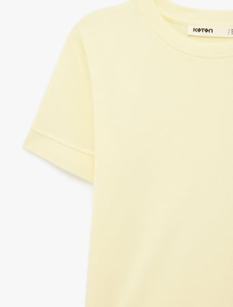 Slim Fit Kısa Kollu Bisiklet Yaka Basic Tişört