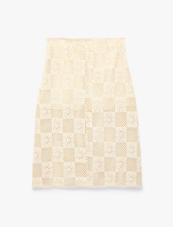 A Kesim Çiçek Motif Detaylı Ajurlu Kroşe Midi Etek