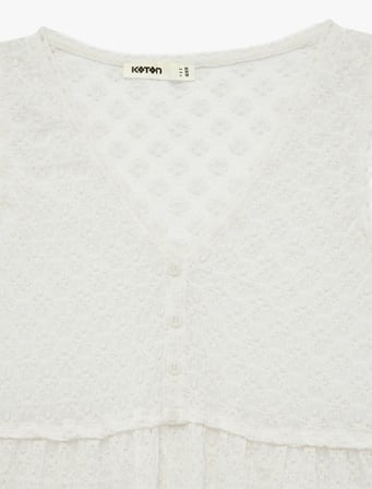 Slim Fit Kolsuz V Yaka Düğmeli Dökümlü Peplum Kesim Dantel Bluz