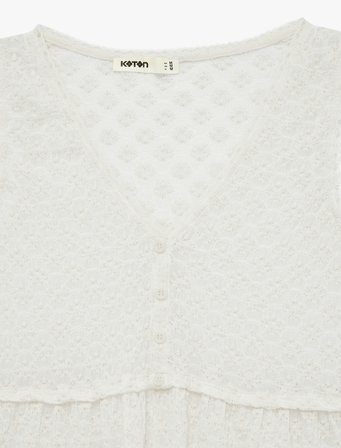 Slim Fit Kolsuz V Yaka Düğmeli Dökümlü Peplum Kesim Dantel Bluz