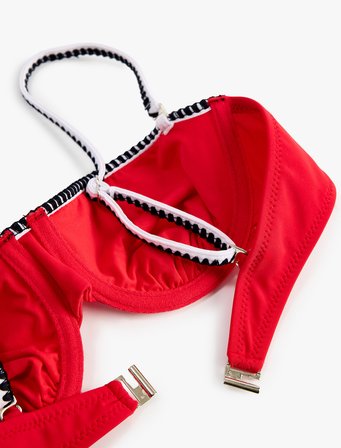 Çıkarılabilir Askılı Kroşe Detaylı Balenli Bikini Üst