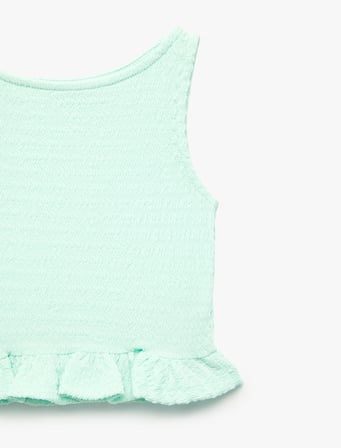 Bisiklet Yaka Kolsuz Fırfır Detaylı Bluz