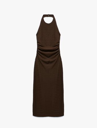 Bürümcük Kumaş Dokulu Slim Fit Sırt Detaylı Halter Yaka Midi Elbise