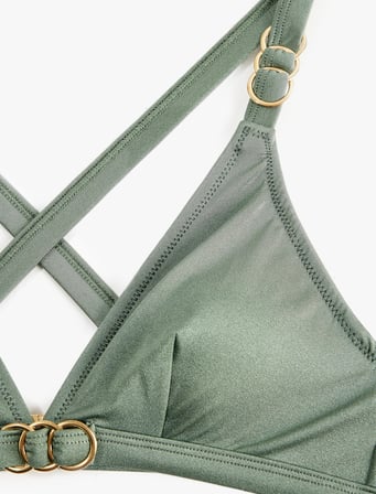 Aksesuarlı Çapraz Askılı Bikini Üstü