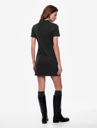 Nervürlü Slim Fit Dik Yaka Kısa Kollu Mini Elbise