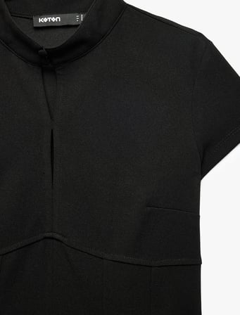 Krep Scuba Kumaş Slim Fit Dik Quipo Yaka Kısa Kollu Elbise