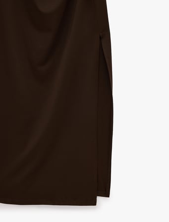 Slim Fit Drapeli Ön Yırtmaç Detaylı İp Askılı Midi Elbise