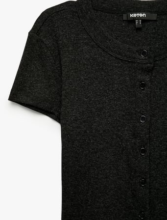 Slim Fit Düğmeli Bisiklet Yaka Kısa Kollu Hırka