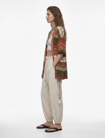 Kısa Kollu Kemerli Desenli Oversize Kimono