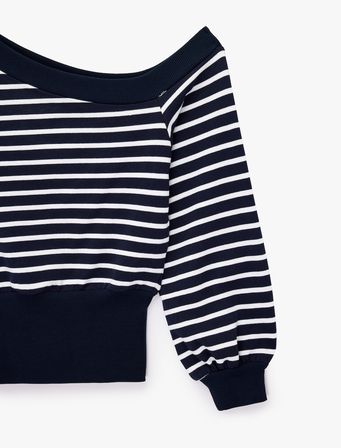 Rahat Kalıp Kayık Yaka Uzun Kollu Çizgili Crop Sweatshirt