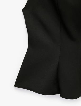 Bisiklet Yaka Slim Fit Peplum Bluz