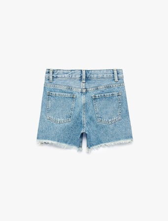 Pamuklu Cepli Püsküllü Paça Denim Şort