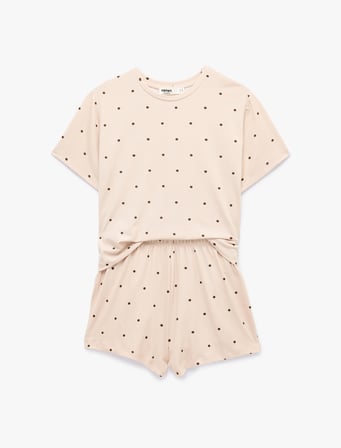 Puantiyeli Rahat Kesim Bisiklet Yaka Kısa Kollu Şortlu Pijama Takımı