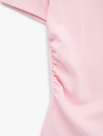 Kayık Yaka Kısa Kollu Slim Fit Pamuklu Büzgülü Tişört
