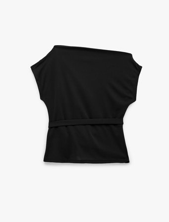 Slim Fit Metal Aksesuarlı Kemerli Asimetrik Degaje Yaka Kolsuz Krep Bluz