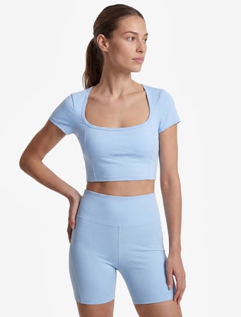 Slim Fit U Yaka Kısa Kollu Crop Spor Tişört