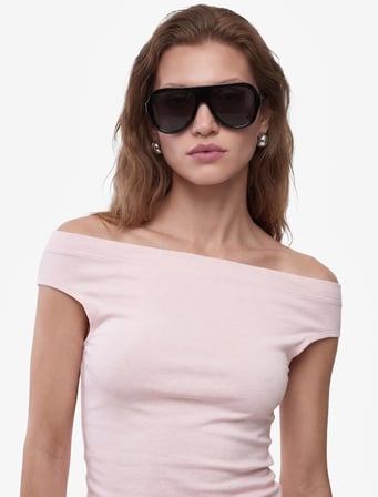 Pamuklu Ribanalı Slim Fit Omzu Açık Madonna Yaka Tişört