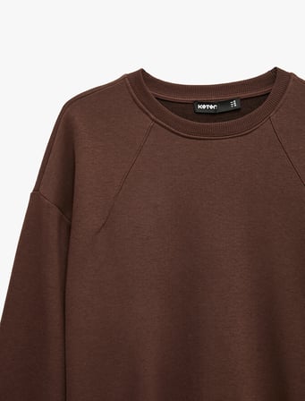 Regular Fit Uzun Kollu Şardonlu Bisiklet Yaka Basic Sweatshirt