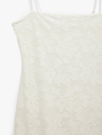 Slim Fit Floral Dantel Dokulu İnce Askılı Midi Elbise