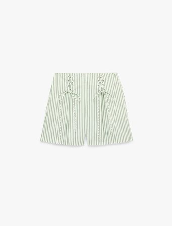 Koton X Sibil Çetinkaya - Slim Fit Çapraz Bağlama Detaylı Fiyonklu Çizgili Poplin Mini Mikro Şort