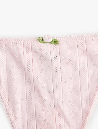 Pamuklu Dokulu Çiçekli String Külot