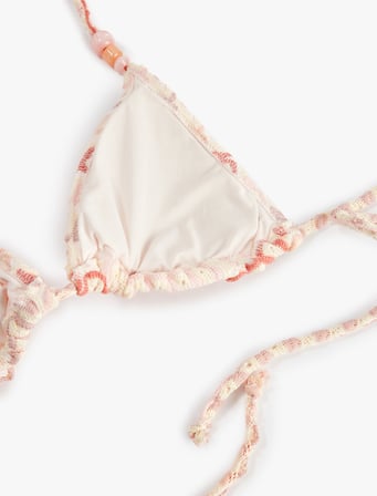 Koton X Sibil Çetinkaya - Boyundan Bağlamalı Kroşe Üçgen Bikini Üstü