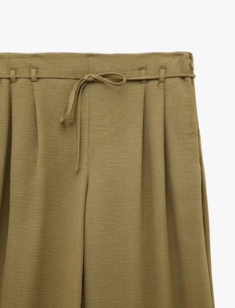 Straight Fit Pileli Kemerli Geniş Paça Pantolon