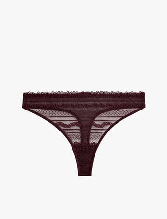 Rahat Kalıp Normal Bel Dantelli String Külot