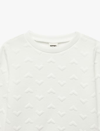Kalp Desenli Uzun Kollu Bisiklet Yaka Sweatshirt