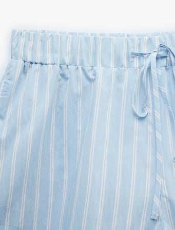 Pamuklu Beli Bağlamalı Yan Cepli Çizgili Pijama Mikro Şort