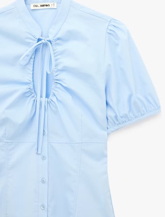 Bağlamalı Yaka Pencere Detaylı Düğmeli Kısa Balon Kollu Poplin Bluz