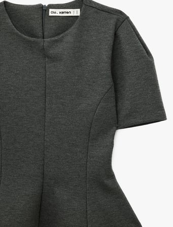 Slim Fi Dikiş Detaylı Bisiklet Yaka Kısa Kollu Peplum Tişört