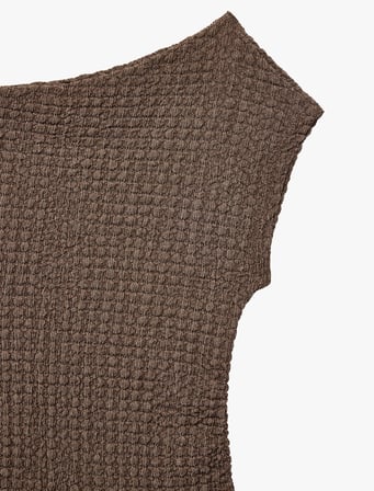 Asimetrik Yaka Büzgü Detaylı Slim Fit Kolsuz Bluz
