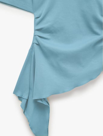 Pamuklu Slim Fit Kısa Kollu Fırfırlı Drapeli Asimetrik Kesim Tişört