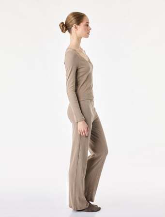 Pamuklu U Yaka Fiyonk Detaylı Uzun Kollu Pijama Takımı